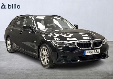 BMW 330, 2022