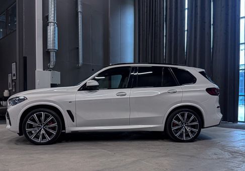 BMW X5, 2021