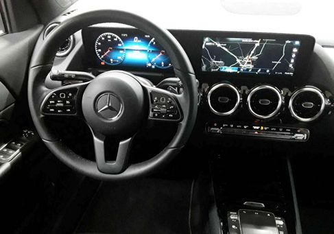 Mercedes-Benz GLA 220, 2023