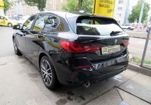 BMW 120, 2023