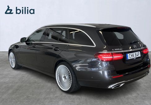 Mercedes-Benz E 300, 2021 3