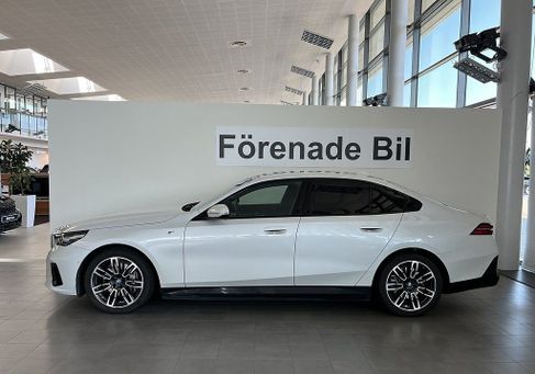 BMW, 2024 3