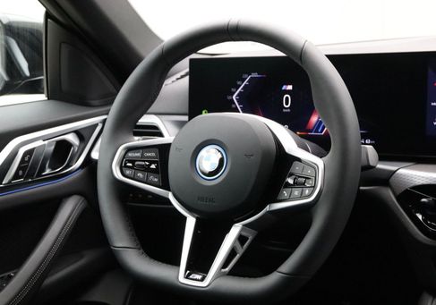 BMW i4, 2025