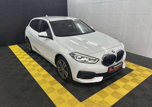 BMW 120, 2021