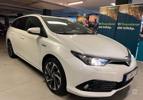 Toyota Auris Touring Sports, 2015