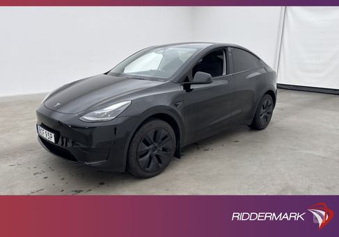 Tesla Model Y, 2024