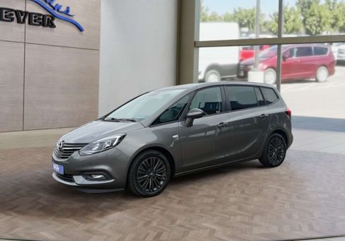 Opel Zafira, 2019