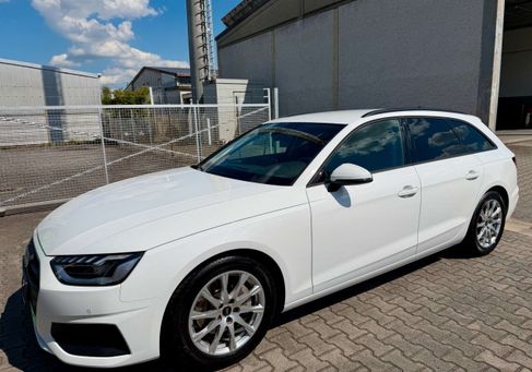 Audi A4, 2023