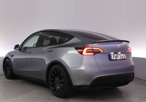 Tesla Model Y, 2023 3