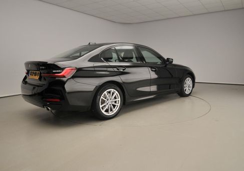 BMW 318, 2024