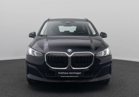 BMW 216, 2025