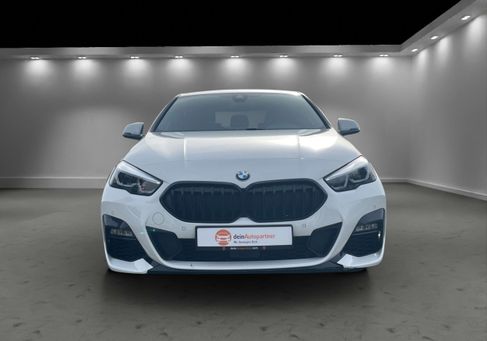 BMW 218, 2023 2