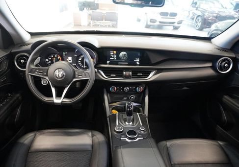 Alfa Romeo Stelvio, 2018