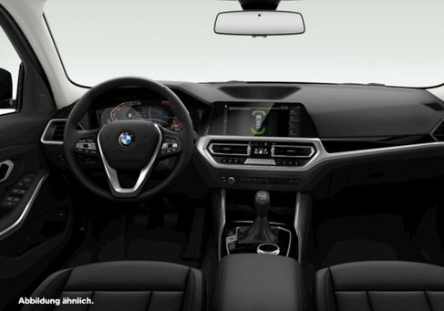 BMW 320, 2021 3