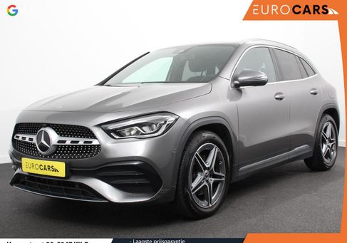 Mercedes-Benz GLA 200, 2021