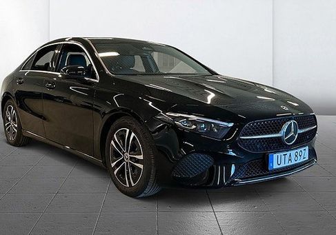 Mercedes-Benz A 200, 2023