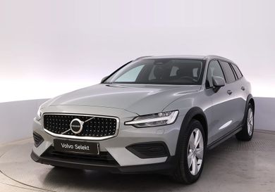 Volvo V60 Cross Country, 2024