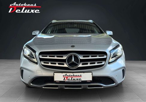 Mercedes-Benz GLA 200, 2020
