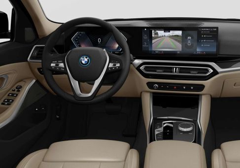 BMW 320, 2022