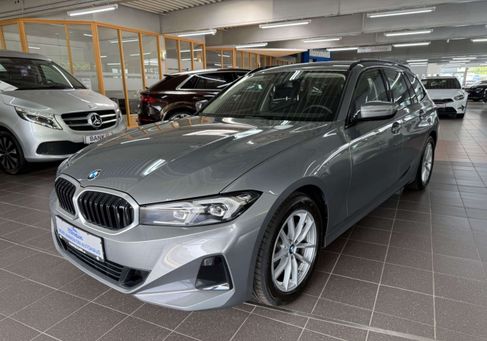 BMW 318, 2022