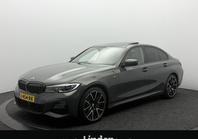 BMW 330, 2021