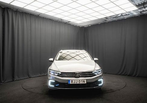 Volkswagen Passat Variant, 2023 3
