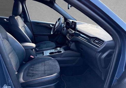Ford Kuga, 2022