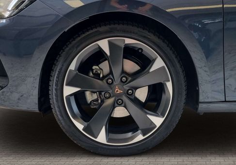 Cupra Leon, 2025