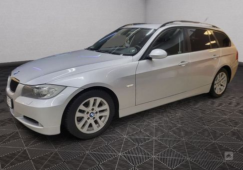 BMW 320, 2008