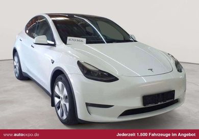 Tesla Model Y, 2023
