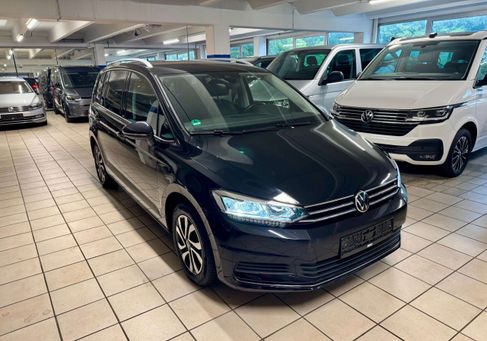Volkswagen Touran, 2022 3