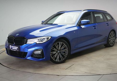 BMW 330, 2021