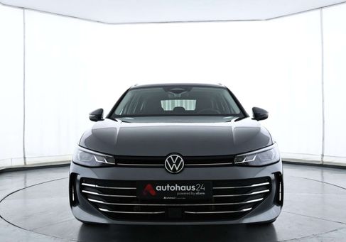 Volkswagen Passat, 2025