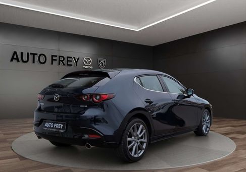 Mazda 3, 2022