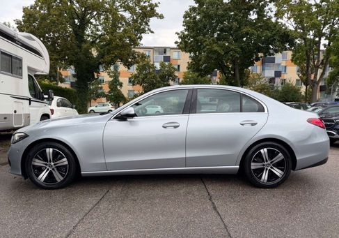 Mercedes-Benz C 200, 2022