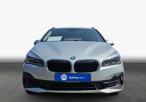 BMW 225, 2019 3