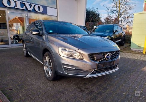 Volvo V60 Cross Country, 2017