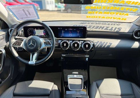 Mercedes-Benz A 220, 2023