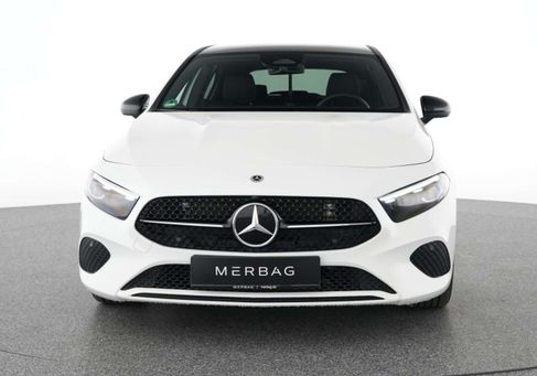 Mercedes-Benz A 200, 2025 2