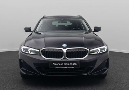 BMW 320, 2022