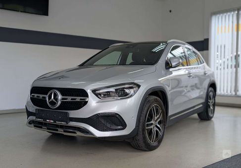 Mercedes-Benz GLA 220, 2020
