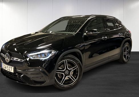 Mercedes-Benz GLA 200, 2021