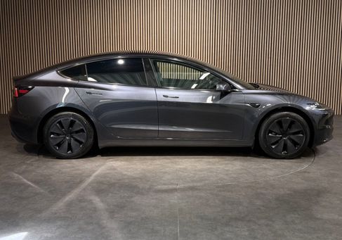 Tesla Model 3, 2024 2