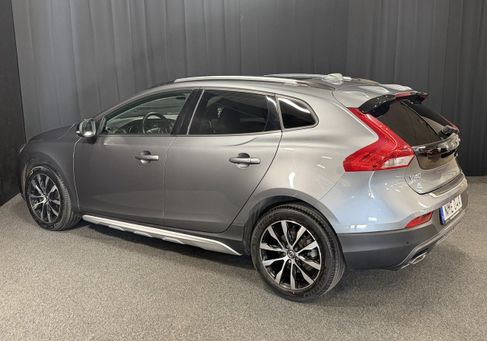 Volvo V40 Cross Country, 2019