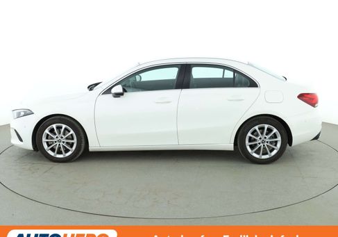 Mercedes-Benz A 200, 2022