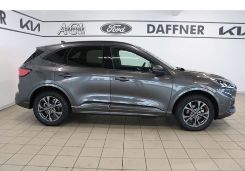 Ford Kuga, 2023