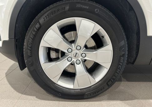 Volvo XC40, 2022 3