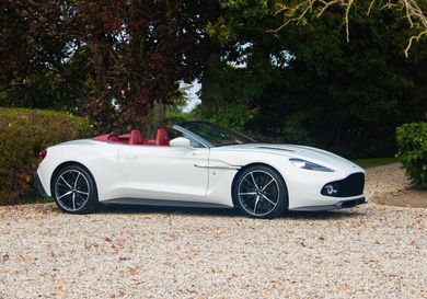 Aston Martin Vanquish, 2017