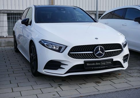 Mercedes-Benz A 200, 2023 2