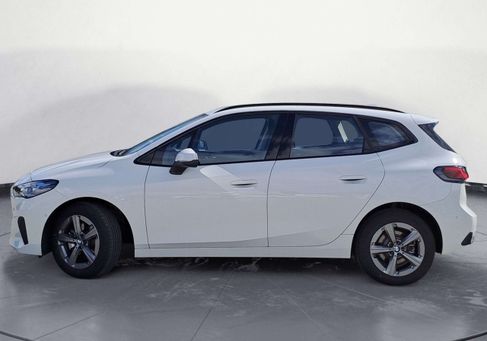BMW 220, 2025 3